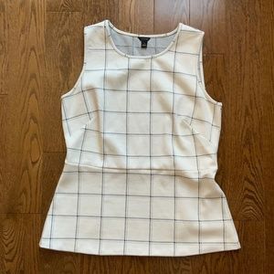 ANN TAYLOR Blouse Sleeveless Black and White Square Pattern. Size M.